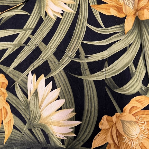 Tommy Bahama Short Sleeve Hawaiian Print Shirt XXL - Picture 11 of 13